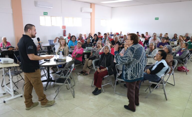 Ofrece Fiscalía NL información sobre extorsión a Adultos Mayores