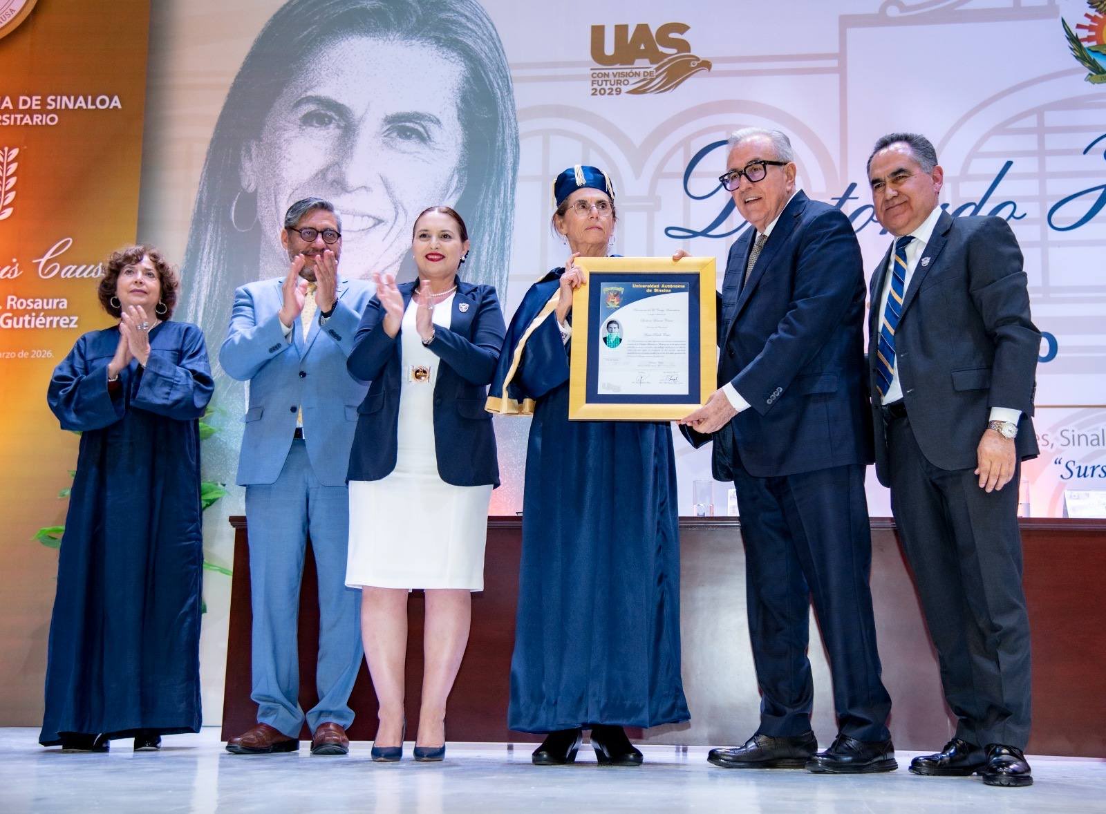 La UAS otorgó el doctorado honoris causa a Annie Pardo Cemo… mamá de Sheinbaum