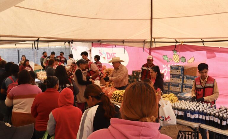 Lleva García su «Mercado de la Gente» a Rinconada