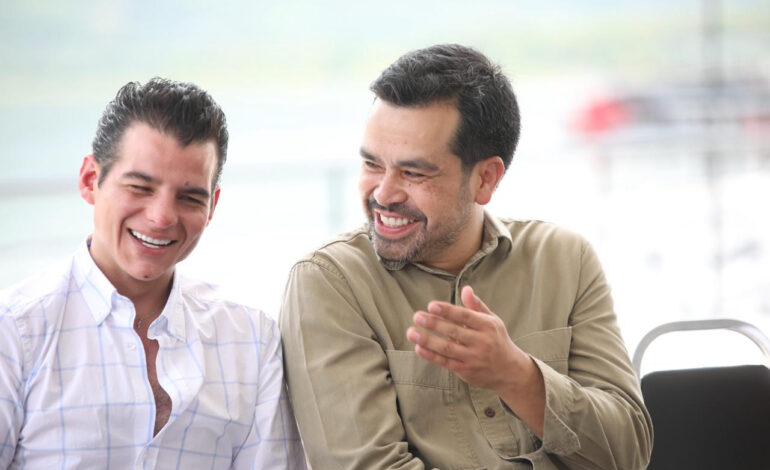 «Destapa» Álvarez Máynez a Mike Flores para la gubernatura en 2027