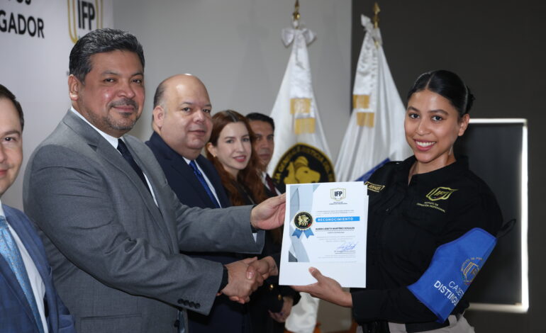 Se integran nuevos agentes ministeriales a la AEI tras concluir su formación