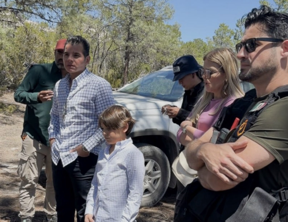 De estado crítico a la libertad: Mike Flores encabeza liberación del oso “Tadeo” en Nuevo León