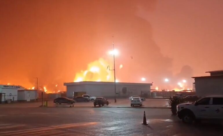 Al menos cuatro muertos en incendio ocurrido en la Refinería de Dos Bocas