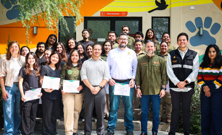 Reconoce Secretaría de Medio Ambiente labor de médico veterinarios en su día