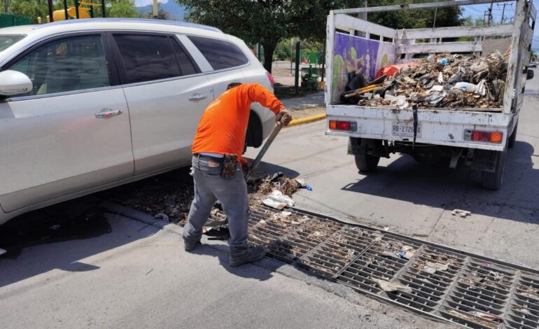 Retira Guadalupe 12 toneladas de basura de alcantarillas; pide a población a no tirarla en las calles