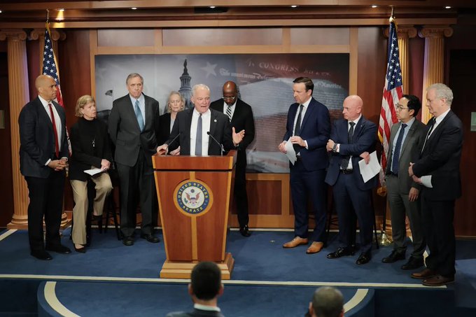 Senadores Republicanos de EU impiden frenar la guerra de Trump contra Irán