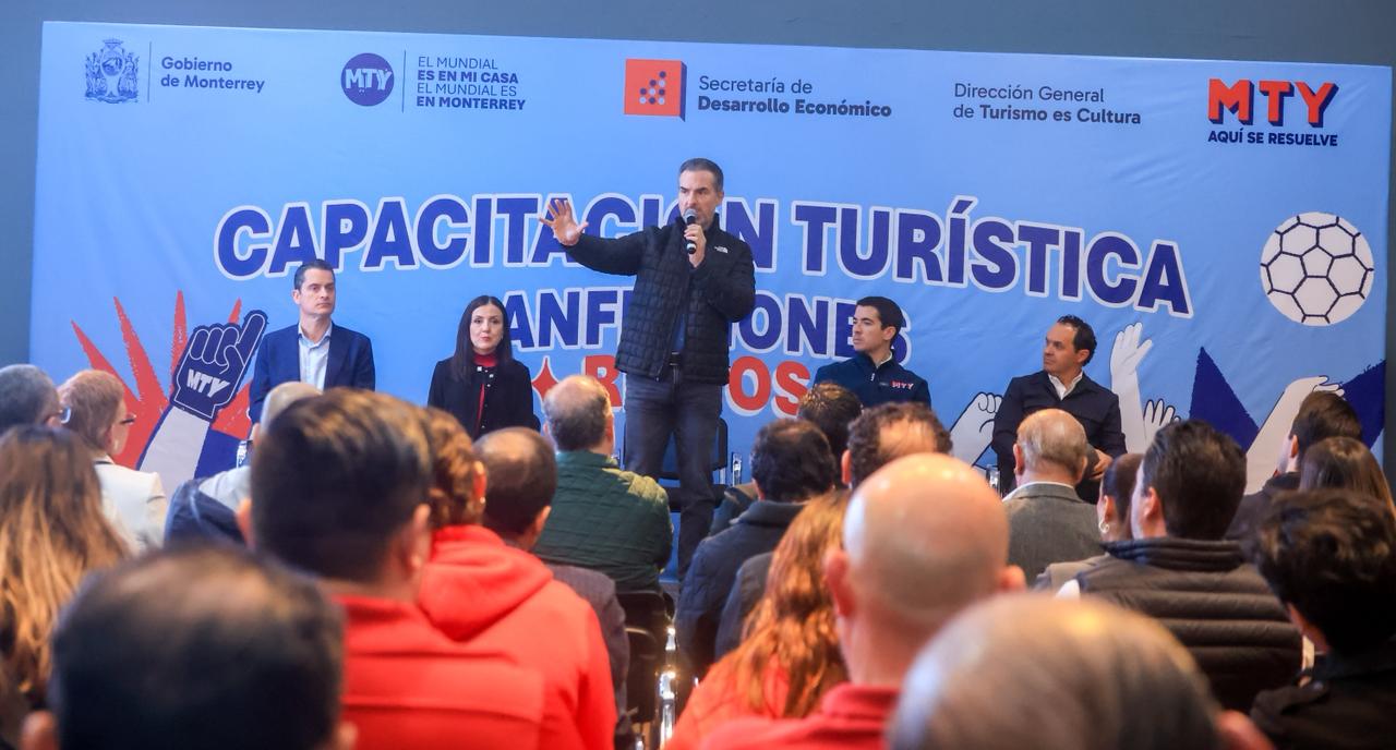 Capacita Monterrey a choferes y meseros para la atención al turista