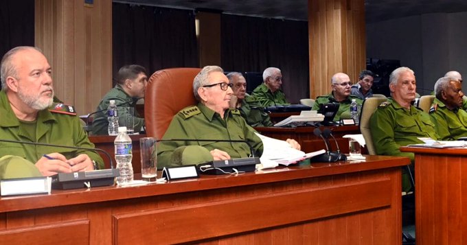 Confirma Cuba reuniones con EU: Pide levantar bloqueo comercial y energético