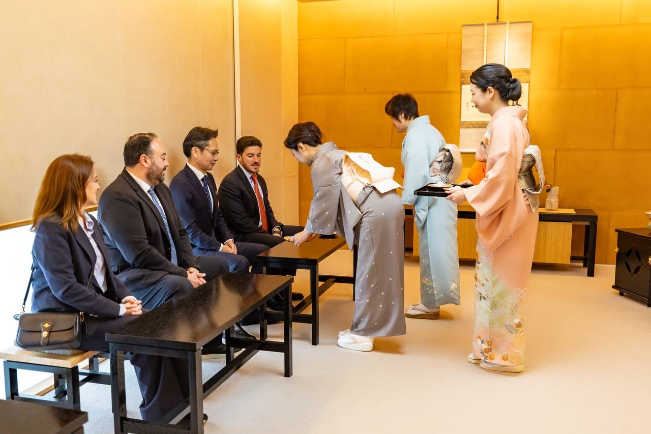 Culmina la gira en Japón con charla sobre inversiones de Panasonic… y la Ceremonia del Té