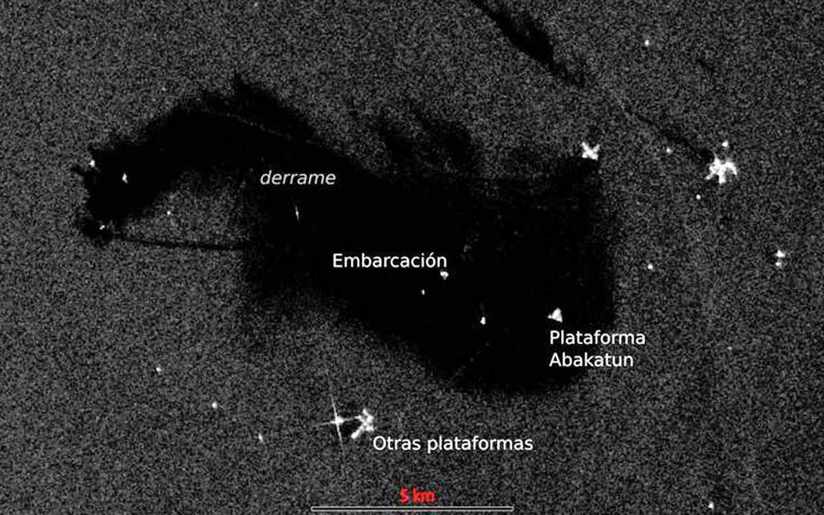 Desmiente ONG a Federación: Imágenes de satélite revelan derrame de crudo en ducto de Pemex