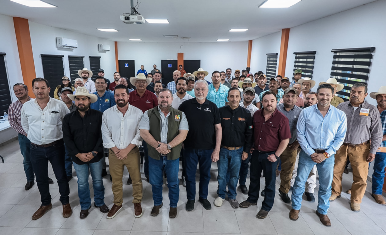 Ganaderos y veterinarios de 12 municipios harán sinergia con Estado y Federación contra el gusano barrenador