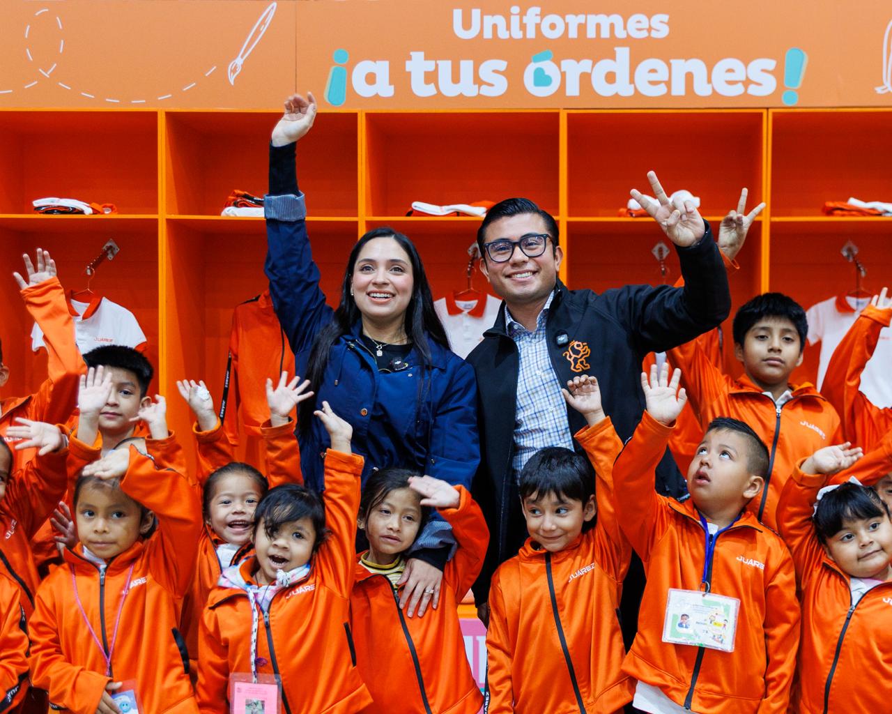 Anuncia Mónica Oyervides registro para“Uniformes ¡a tus órdenes!” en Juárez