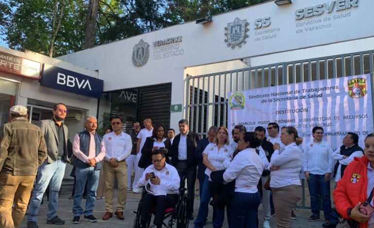 Trabajadores de la Salud en Veracruz se van a paro por incumplimiento del Gobierno