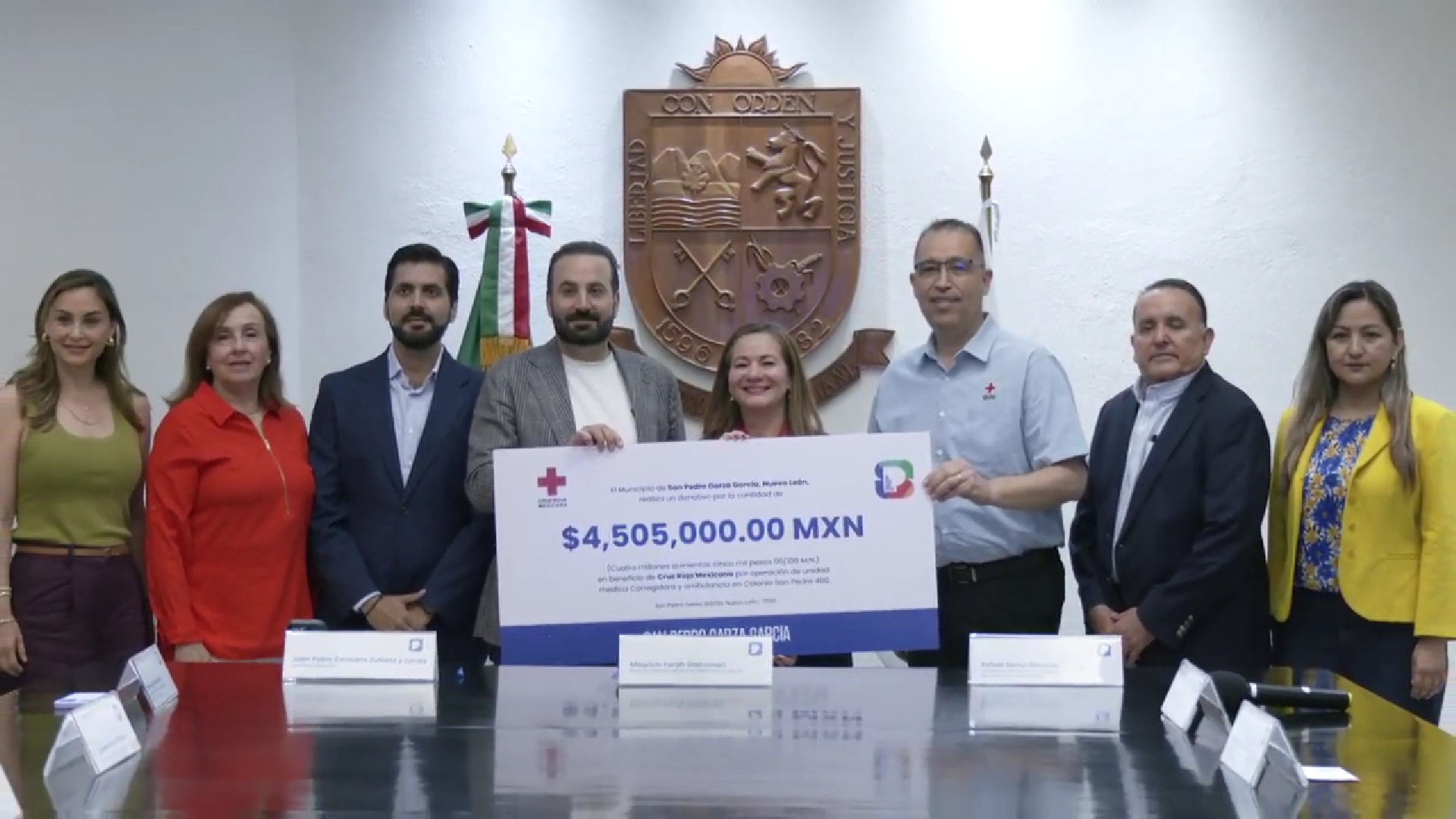 Entrega San Pedro donativo a Cruz Roja y asegura atención permanente