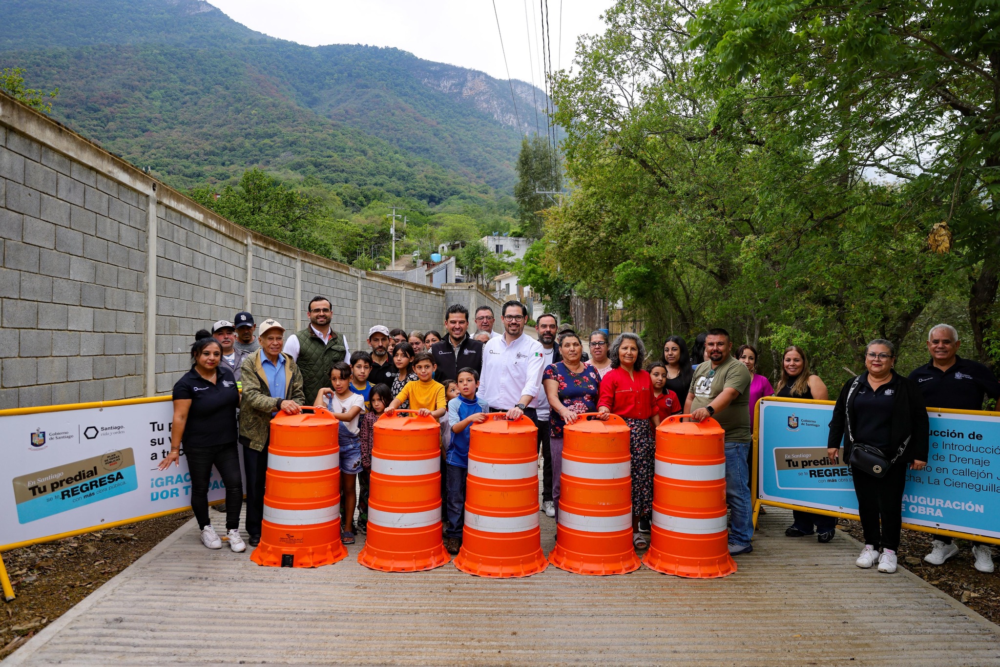 Genera Santiago mejor calidad de vida a vecinos del Callejón Jesús Rocha
