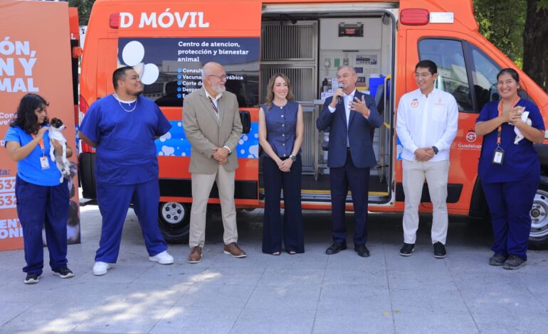 Extiende Centro de Bienestar Animal de Guadalupe servicios a colonias con unidad para mascotas