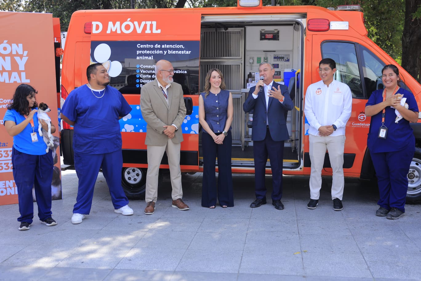 Extiende Centro de Bienestar Animal de Guadalupe servicios a colonias con unidad para mascotas