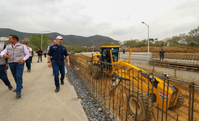 Supervisan avance del 80% en el Circuito Vial Huajuco
