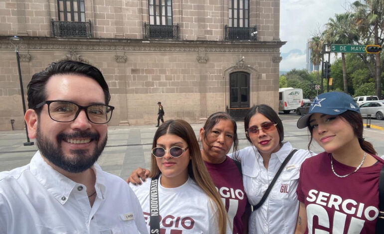 Se suma&nbsp;Sergio Gil a la lista de MORENA por Santa Catarina