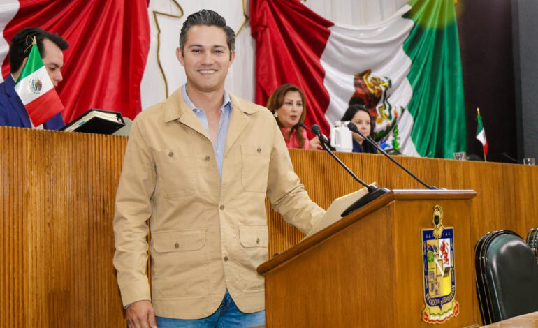 Exhorta Armando Víctor Gutiérrez a transparentar denuncias contra tránsitos en Ciénega de Flores