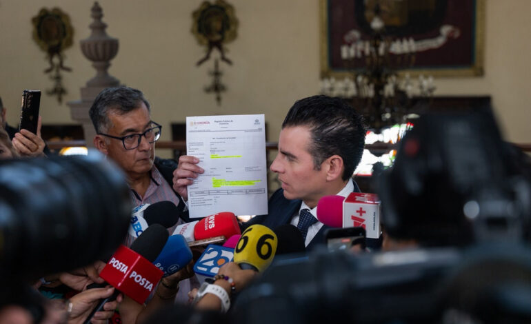 MORENA acusó a Marianis de tener un hermano de ¡70 años!, como proveedor del Gobierno