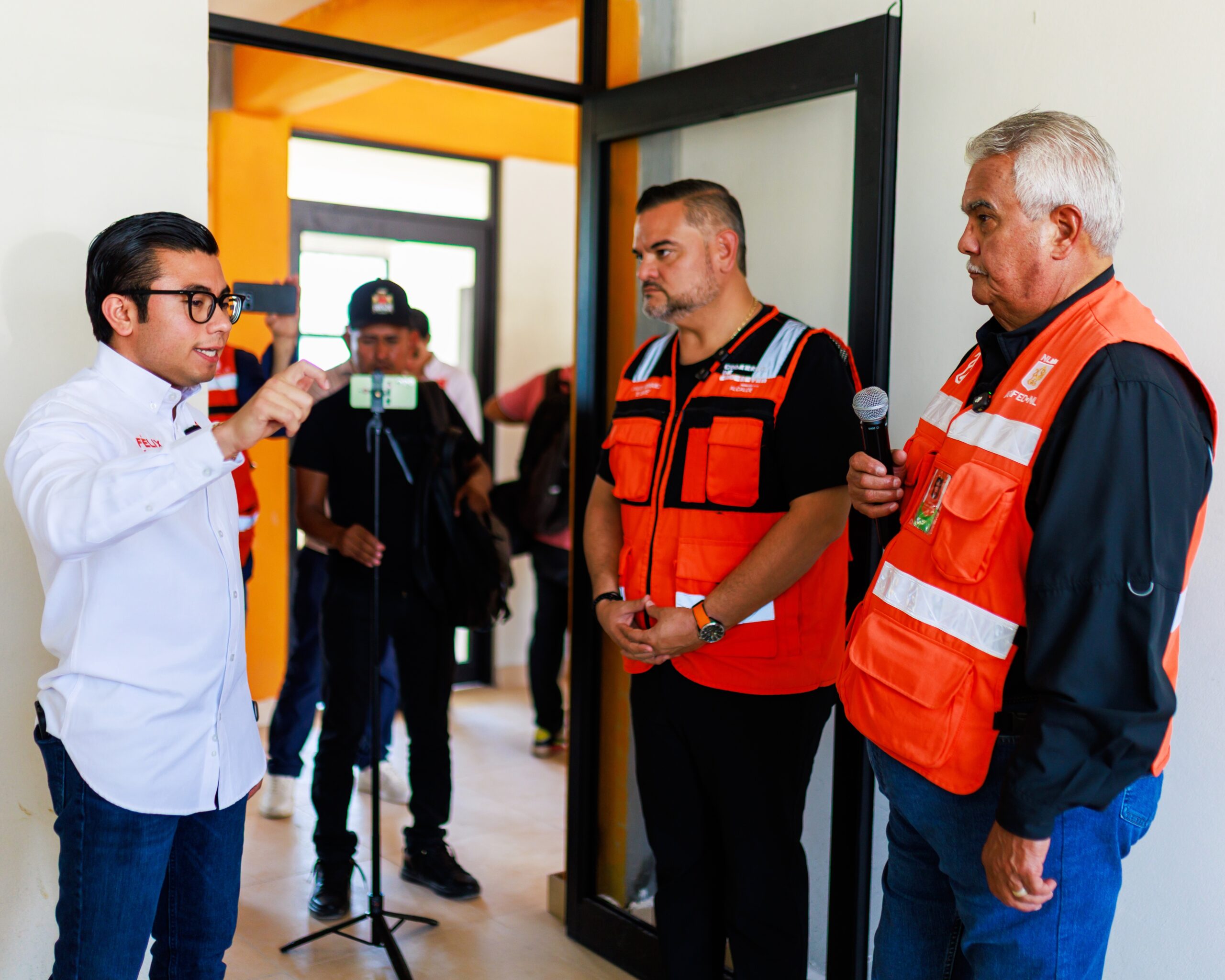 Supervisa Felix Arratia fase final de nuevo centro comunitario que beneficiará a más de 35mil personas en Cadereyta
