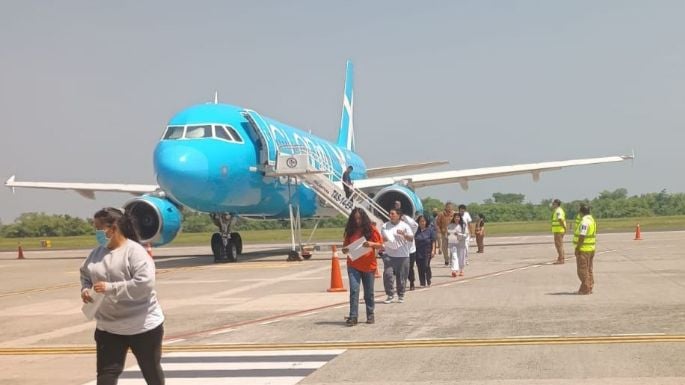Repatria EU a 712 mexicanos hacia Tapachula, Chiapas