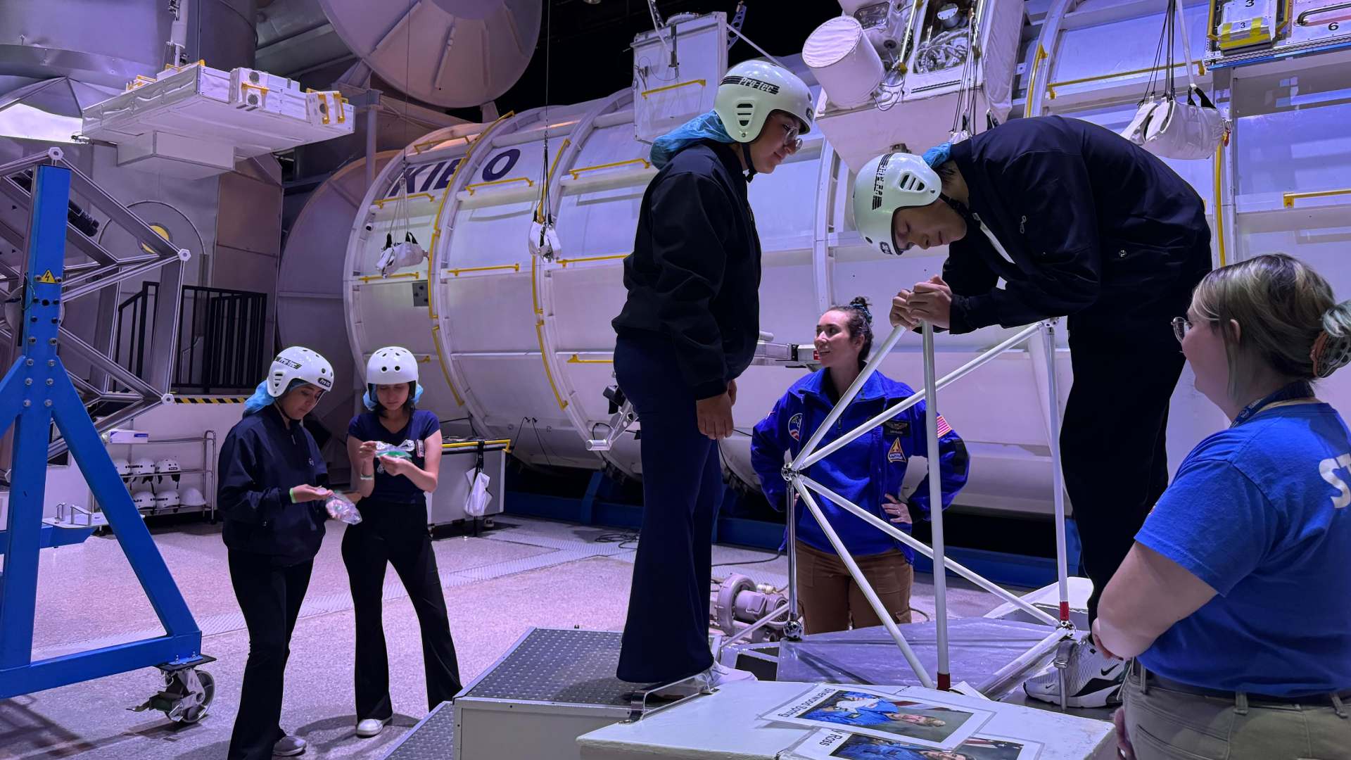 Viajan a la NASA estudiantes de bachillerato