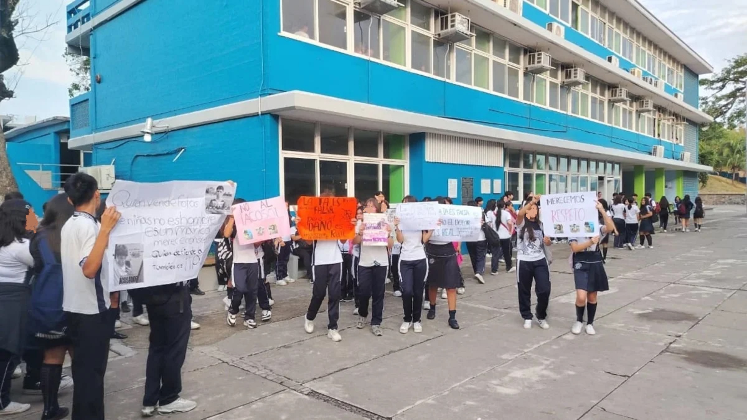 Denuncian alumnas de secundaria de Veracruz manipulación de fotografías con fines sexuales