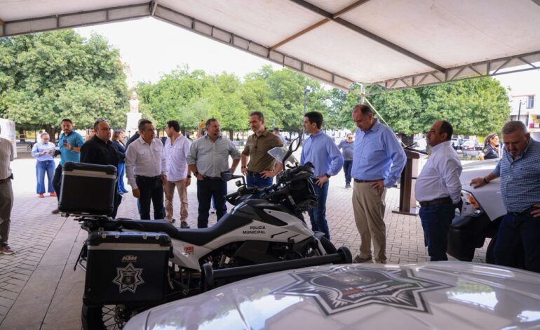 Entrega Adrián de la Garza 10 vehículos para la seguridad pública en tres municipios de la zona citrícola