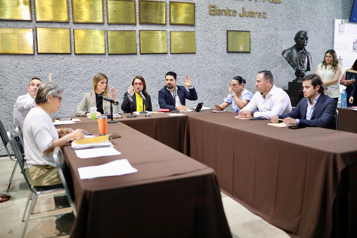 Avanzan en Comisión juicios políticos contra Gobernador Samuel García