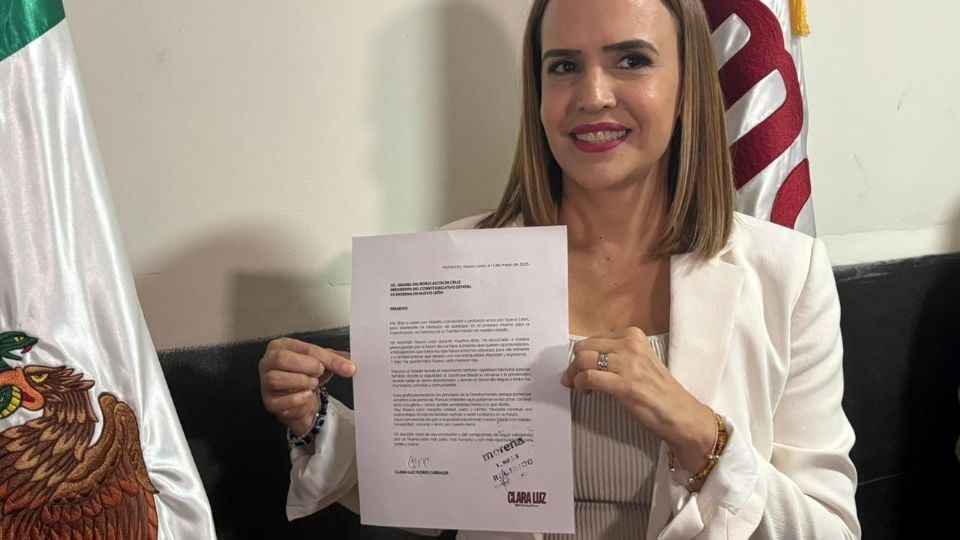 Por segunda ocasión Clara Luz busca la Gubernatura de NL: Pide licencia en Segob