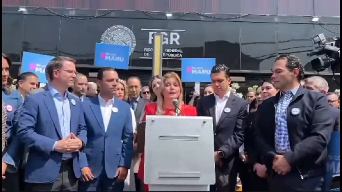 Maru Campos comparece ante la sede de la FGR en CdMx: Denuncia persecución política de la Federación