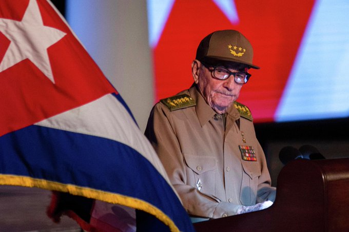 Va EU tras Raúl Castro: Lo acusa de asesinato y conspiración