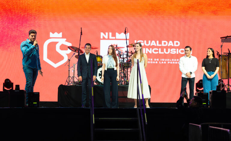 Refrendan Samuel y Mariana apoyo a todas las mamás de Nuevo León con gran fiesta «Amar a Mamá»