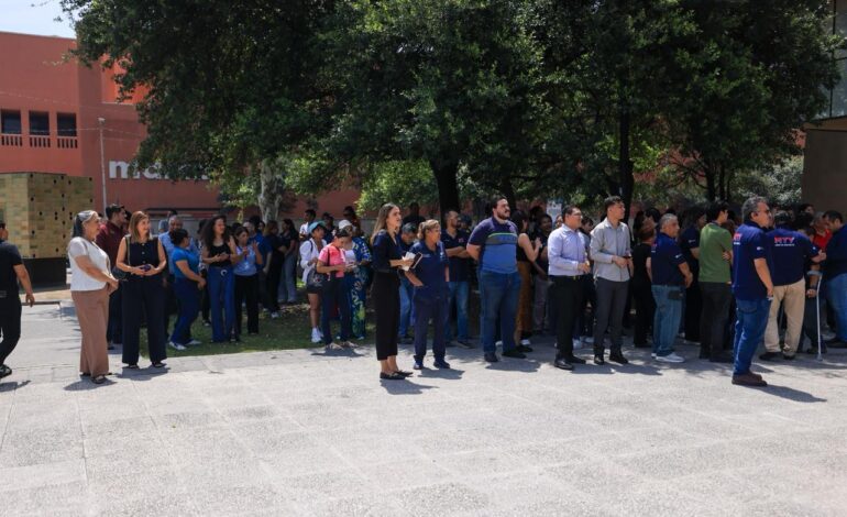 Participan empleados de Monterrey en el simulacro nacional de desalojo
