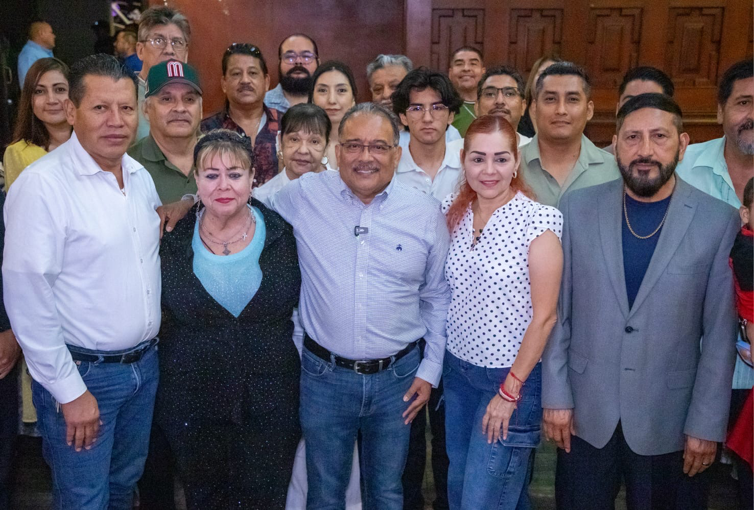 Crítica Mijes abandono al Magisterio y señala 5 enemigos de NL