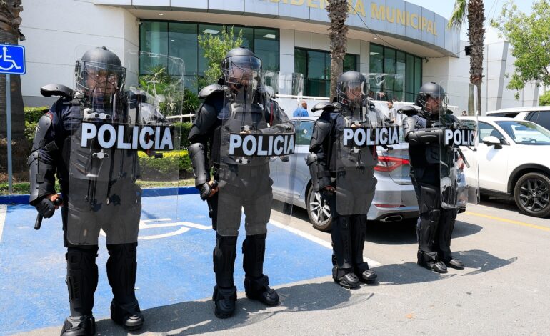 Equipan a Policía de Guadalupe con antimotines
