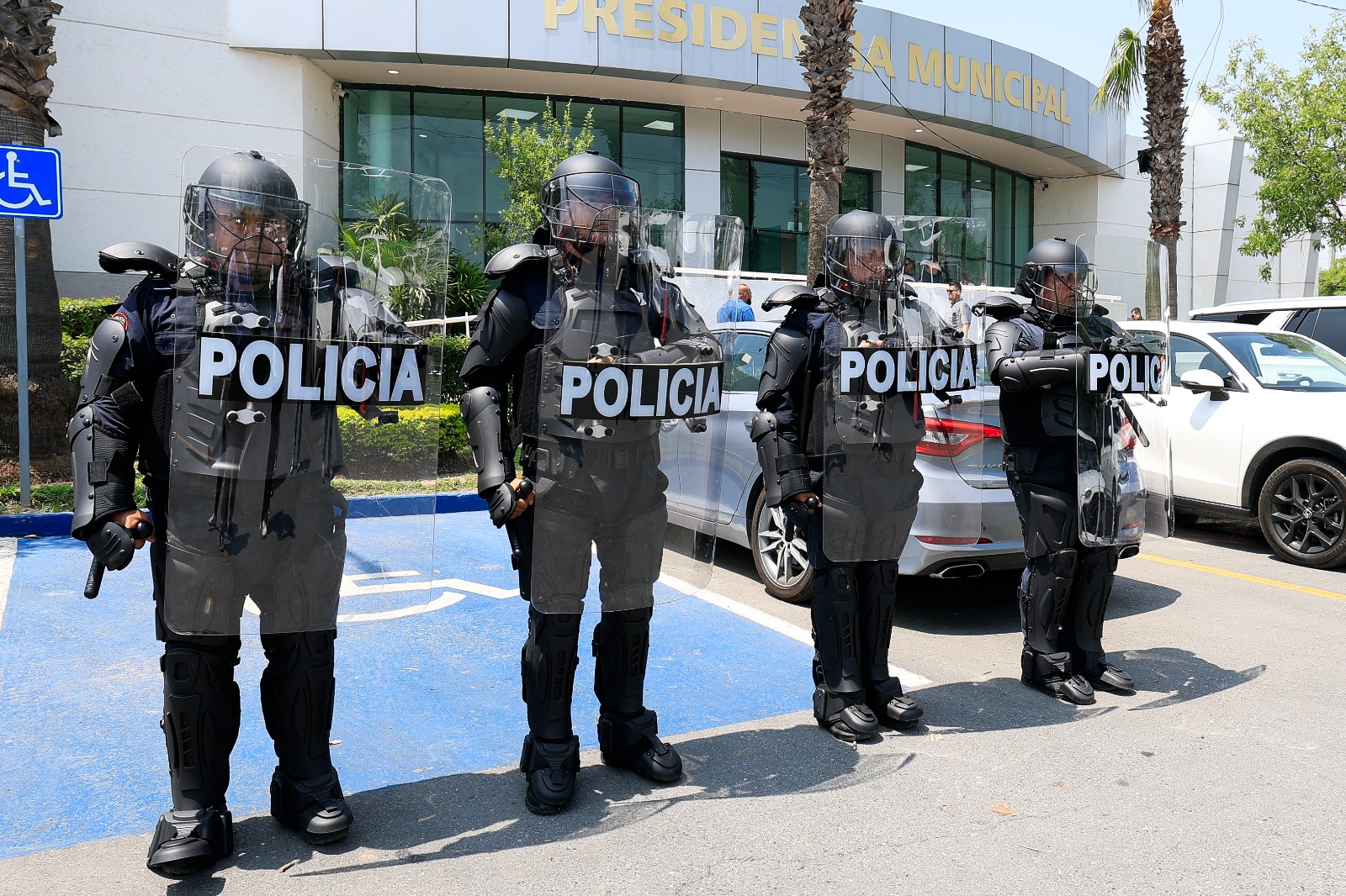 Equipan a Policía de Guadalupe con antimotines