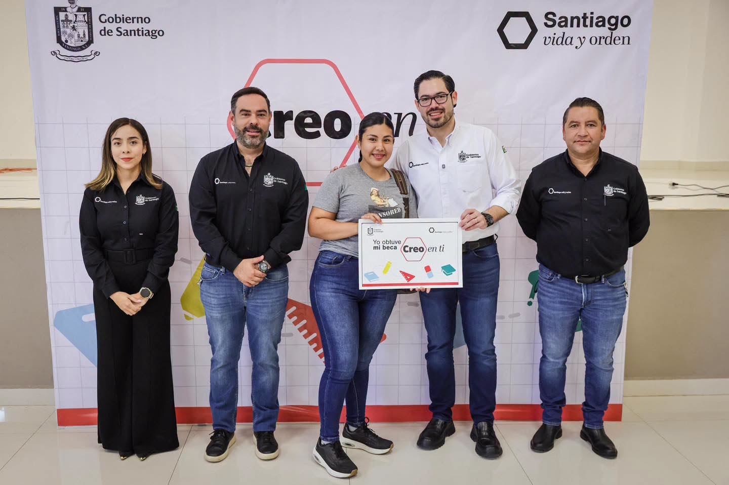 Incrementa David de la Peña número de beneficiados de beca «Creo en Ti»