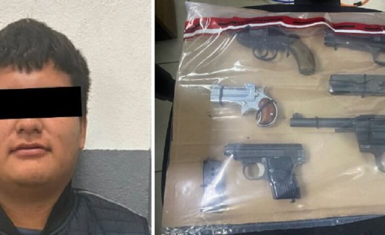 Policía de Santiago le da «camote» a poblano al encontrarle cinco armas de fuego