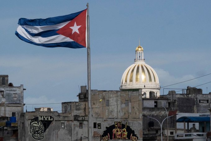 Aprueban comunistas en Cuba liberar la economía, por bloqueo de EUA