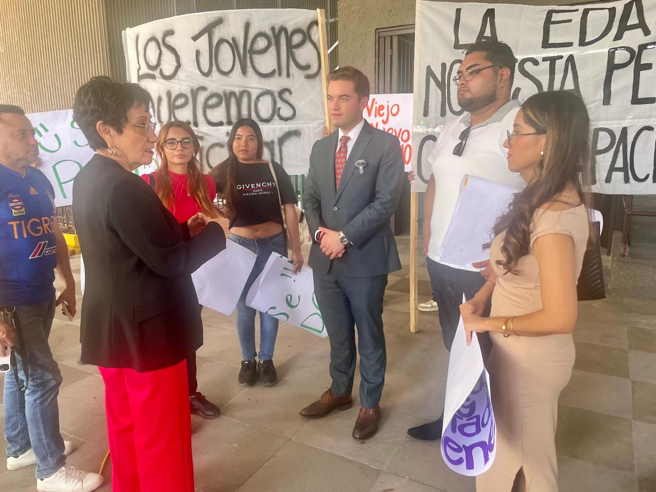 Vota PT por disminuir de 30 a 28 años la edad para ser Gobernador