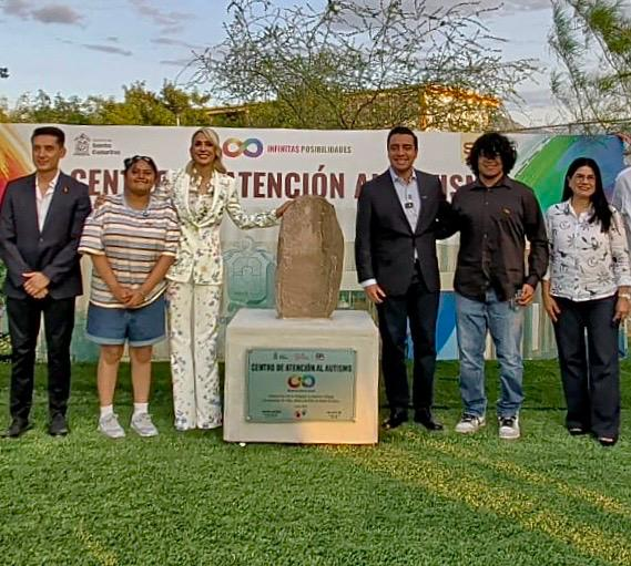 Coloca Nava primera piedra de centro de atención al autismo, obra insignia en Santa Catarina