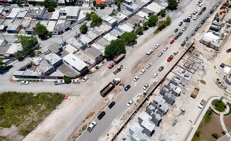 Moderniza Juárez la Av. San Roque y Monte Kristal con ampliación de carriles y semáforos inteligentes