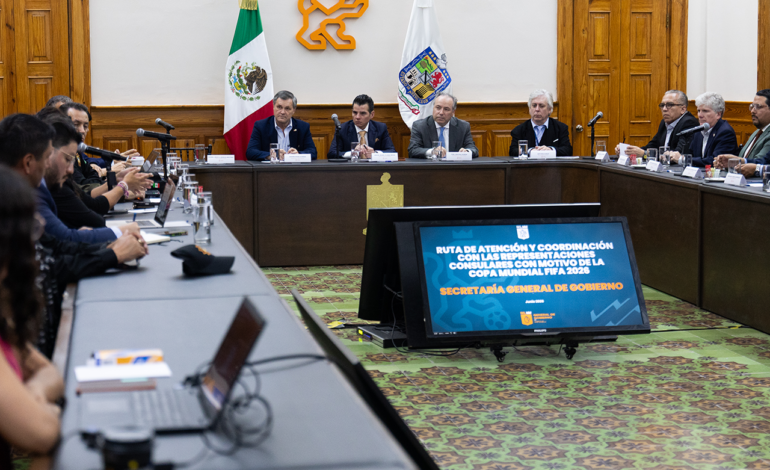 Fortalece Miguel Flores coordinación consular rumbo a la Copa Mundial de Futbol