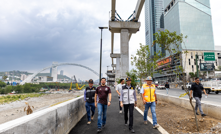 Verifica Samuel obras de los puentes peatonales Nuevo y La Virgen
