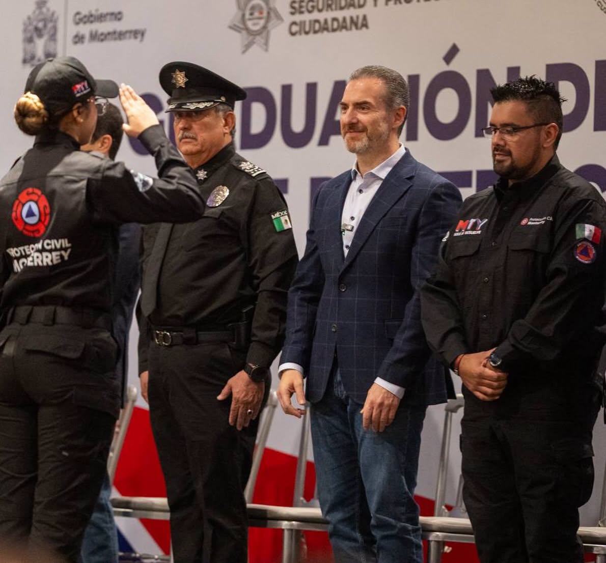 Gradúa Monterrey 30 cadetes de la Primera Academia de Protección Civil en México