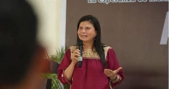 Reprocha Sheinbaum a prima de AMLO los insultos expresados contra Donald Trump