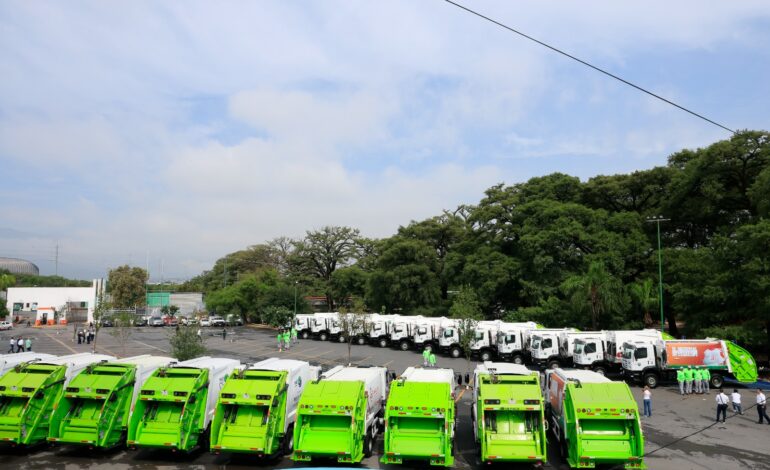 Renuevan camiones recolectores de basura en Guadalupe